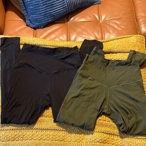 Aerie Black and Green Leggings